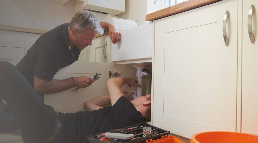 Professional burst pipe repair services in Franklin, MO